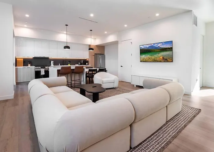 Westlake Luxury 3Br Home With Free Parking & Bbq