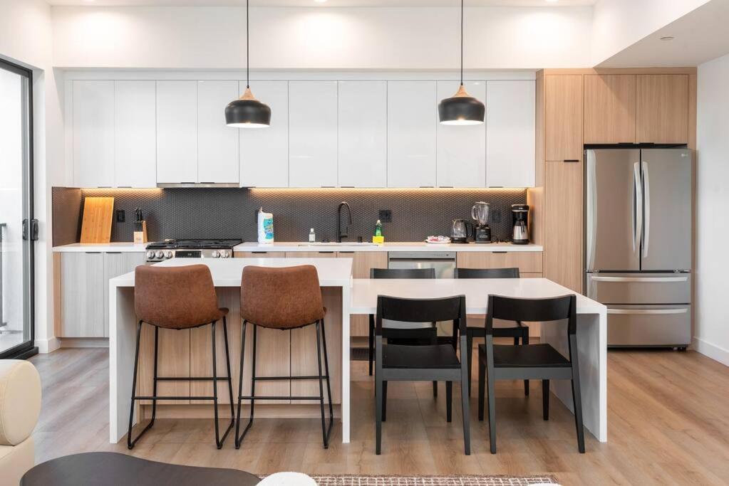Westlake Luxury 3br With Free Parking & Bbq Ferienhaus *