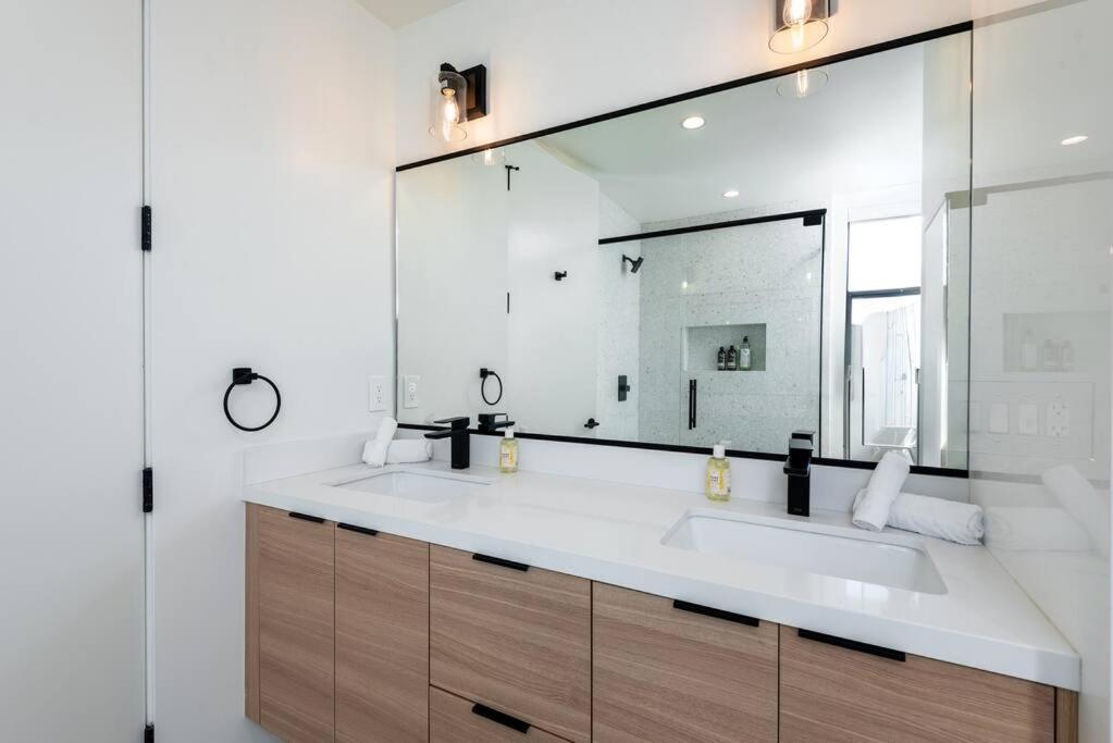 Ferienhaus Westlake Luxury 3br With Free Parking & Bbq Los Angeles