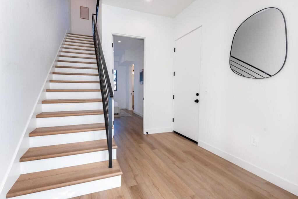 Westlake Luxury 3br With Free Parking & Bbq